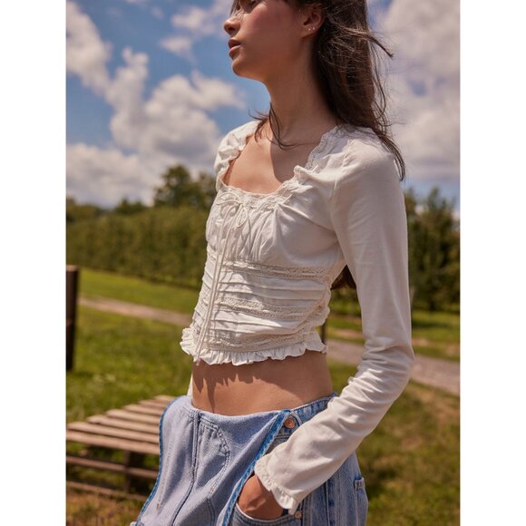 Free People Tops - 🎉LAST CHANCE🎉 FREE PEOPLE Scarlet Smocked Long Sleeve / Clean Ivory